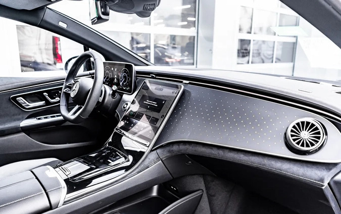 Mercedes-Benz EQE cena 401900 przebieg: 5, rok produkcji 2024 z Bytów małe 154